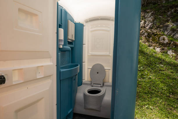 Best Porta potty rental near me  in Little Rock, AR